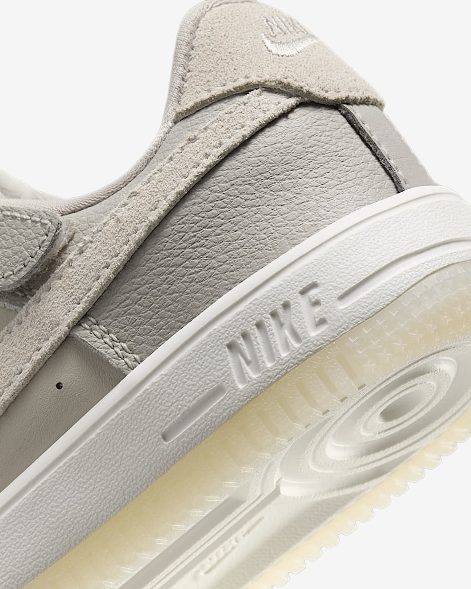 Nike Force 1 Low LV8 EasyOn Little Kids Shoes. Nike JP